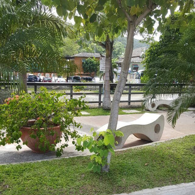 Mcfarlane'S Place Ocho Rios Eksteriør bilde