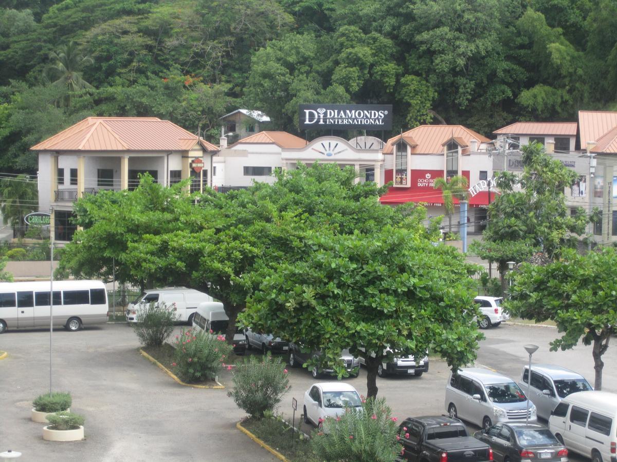 Mcfarlane'S Place Ocho Rios Eksteriør bilde
