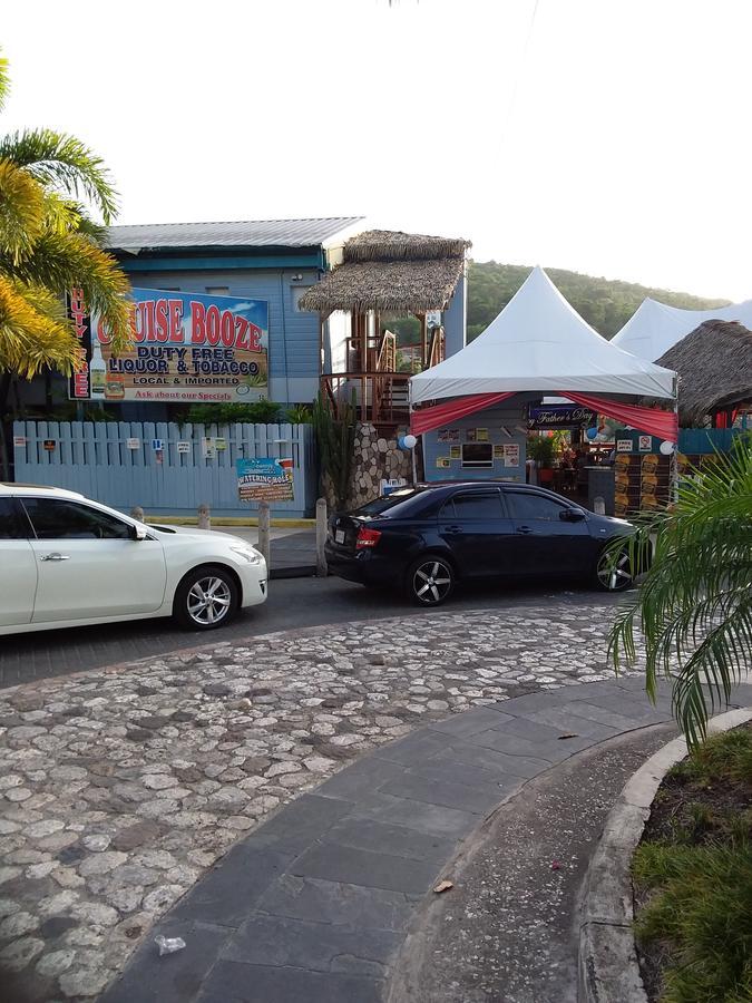 Mcfarlane'S Place Ocho Rios Eksteriør bilde